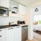 Spacious, Breezy Studio Apartment, Moments from Downtown and Beach, Mount Maunganui - Fotografie 3