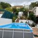 Casa con terraza, piscina y zona barbacoa
