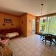 Stylish 1BR with Peaceful Garden in 18th District, Paris - Foto 1