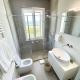 villa ipnotica - panoramic views plus exquisite pool - sleeps 7 - very stylish, San Gregorio (foto 6)