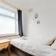 Elegant 3-Bedroom Manchester Retreat Free Parking KeenzChillz, Manchester - Photo 3