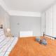 Elegant 3-Bedroom Manchester Retreat Free Parking KeenzChillz, Manchester - Photo 9