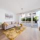 Modern 1 Bedroom in Montreux Center by GuestLee, Montreux