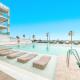 Beachfront apartment with balcony in Torrox Costa - Fotografie 1