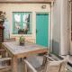 Vintage 2BD Apartment with Patio in Montmartre, Paris - Foto 10