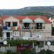 Apartments with parking space Bol, Brac - 12980