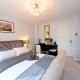 3 Bedroom House in Euston, Patio & BBQ, Londýn - Fotografie 2