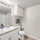 Spacious 2BR King Suites w Pool, Gym, Laundry - Close to Downtown, Austin (zdjęcie 8)