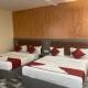 Glitz Hotels Golden Sands - Nr Asalpha Metro Station, Bombai - Foto 6