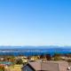 View from the Top - Spa Pool, Lake & Mountain Views, Close to Town!, Taupo - Foto 3