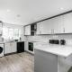 Spacious Detached House with 7 Beds Includes Ping Pong and Pool Table Sleeps 14 Free Parking, Feltham (fotografie 6)