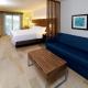 Holiday Inn Express & Suites - Playa del Carmen by IHG, Playa del Carmen (foto 4)