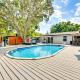 Spacious Tavares Home with Private Outdoor Oasis!, Tavares