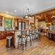 New! Steelhead Chalet 23 - Tamarack Resort - Deck - Garage - WiFi - Hot tub, Donnelly (fotografie 10)