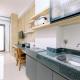 Minimalist and Good Deal Studio Transpark Cibubur Apartment By Travelio, Depok - Fotografie 8