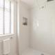 Luxury Lodge with Hot Tub in Windsor Marina, Windsor - Foto 2