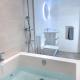 Estudio con Jacuzzi privado en el barrio de Triana Séville - Photo 10