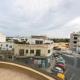 Beautiful 3BR home with private balcony with WIFI & AC by 360 Estates Marsaxlokk - Foto 9