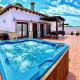 Elegant Villa with Jacuzzi in Canillas de Albaida - Foto 1