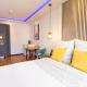 Shiny Singapore Room - Homestay - Doppelzimmer mit Gemeinschaftsbad, Cologne - Photo 8