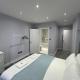 Queen Apartment - High Spec - En-Suites - 7 Guests Abingdon - Foto 10