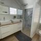 Palm Beach House - Stunning 3 Bedrooms beachfront - Nettle Bay Beach Club, Baie Nettle (Foto 3)