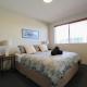 Simply THE Best by Book Jervis Bay Waterviews over the park, Huskisson (foto 10)