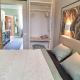 Newly made apartment with private entrance - 1st floor, Рига (фото 8)