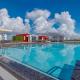 CH Luxury Condos & Studios On The Beach, Hollywood