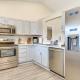 Westfield Home with Furnished Patio 2 Mi to Park St, Westfield (fotografie 8)