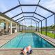 Tranquil Canal Views, Saltwater Pool - Modern Retreat on the 21st - Roelens, Cape Coral - Fotografie 1
