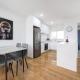 A Private Hideaway with Large Backyard and CarParks, Bayswater (фото 3)