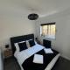 The Tipsy Turtle - Stylish 2 bed flat with parking, Kent - Foto 5