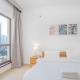 JBR The walk - Shams 2, Spacious accommodate 7 Adults with 5m walk to the Beach by Gardenia Suites, Дубай - Фото 2