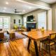 C'est La Vie - make memories at our cozy bungalow, St Petersburg