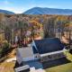 Carolina Cove, Huddleston