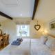 1 Bed in Buckden 78703 - Photo 4
