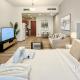 Rare Holiday Homes - Lake View - The Crescent Tower - Dubai Production City - R1611, Dubaï - Photo 3