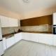 Rezidenca Dozhlani with Private Pool & Yard, Bajram Curri (zdjęcie 10)
