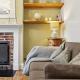 2-Bedroom Stylish & Gorgeous, Cosy Westgate Cottage Retreat, Central Winchester, Free On-Street Parking Permit, with Garden, Close to Cathedral - Sleeps 6, Pets are Welcome - by Blue Puffin Stays - Foto 4