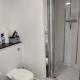 2 Bed Apartment at The Hub Central Milton Keynes - Fotografie 10
