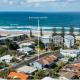 Blue House on Pippi - Oceanstays - Pet Friendly, Yamba