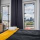 Wola Tower Deluxe Separate Bedroom with Free Garage - by Perfect Apart, Varsavia - Foto 2