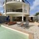 Surf House - Your Exclusive Getaway, Palmeira