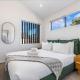 Modern 2BR Townhouse in Mission Bay I Zodiak Stays, Окленд - Фото 5