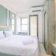 Cozy Stay Studio at Transpark Cibubur Apartment By Travelio, Depok - Fotografie 3