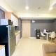 Tranquil Designed 2BR at Meikarta Apartment By Travelio Cikarang - Foto 7