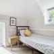 Cosy Lochside Cottage with Mountain and Sea Views, Clynder (zdjęcie 10)