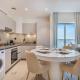 STAY BY LATINEM Luxury 2BR Holiday Home CVR B1705 near Burj Khalifa, Dubaj - Zdjęcie 5