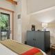 1122 Guest Room - Lodge At Spruce Peak - Stowe Mt Resort - Sleeps 4, Stowe (foto 4)